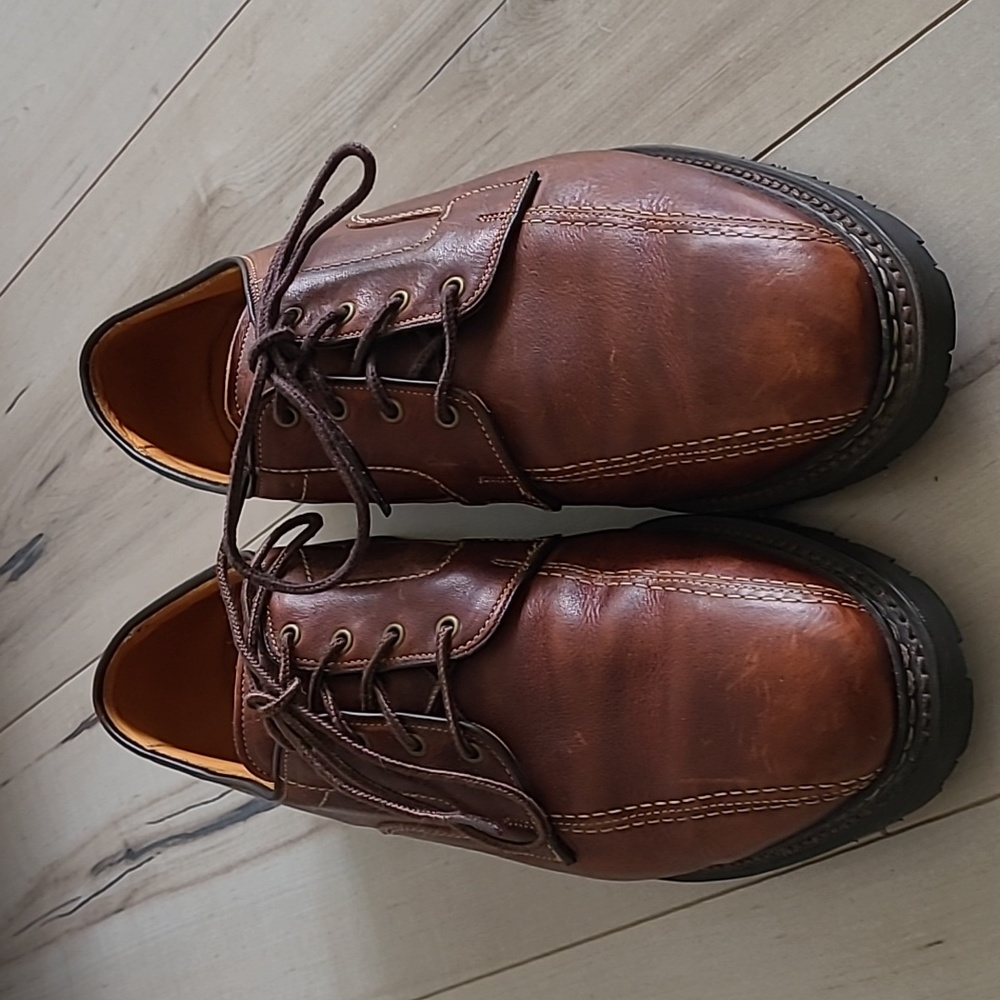 Allen Edmonds Mapleton leather shoes size 9.5